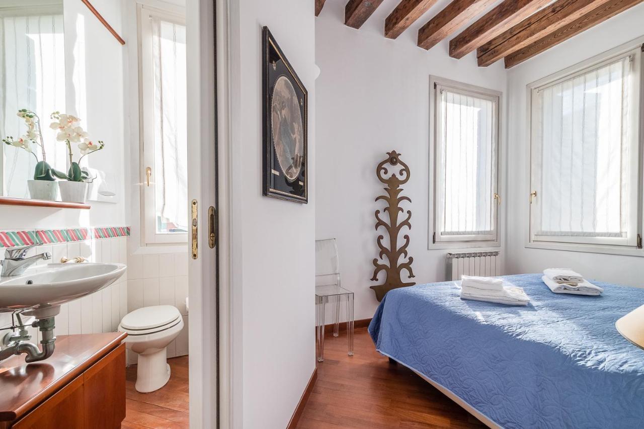 7 Windows On Venice Luaran gambar
