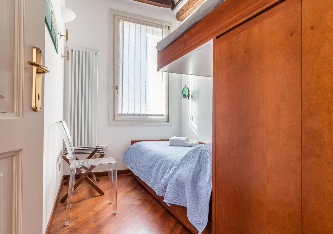 7 Windows On Venice Luaran gambar